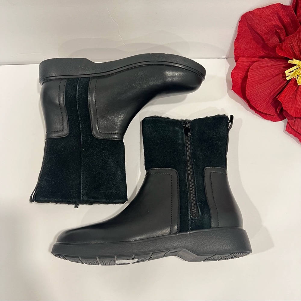 Unstructured By Clark’s Black Faux Fur Winter Boots - New Without Box - Reemoly - Picture 4 of 15